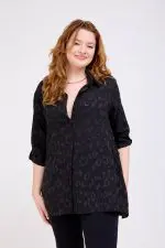 ⁦קלאודיה - חולצת אריג הגר⁩ – תמונה ⁦8⁩