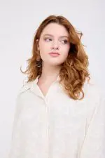⁦קלאודיה - חולצת אריג הגר⁩ – תמונה ⁦13⁩