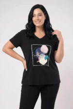 ⁦gilis - טי קצר וי פרינט⁩ – תמונה ⁦7⁩