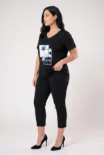 ⁦torry - טי קצר וי פרינט⁩ – תמונה ⁦10⁩